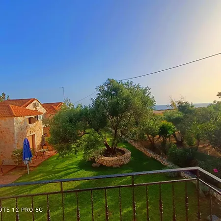 Spasmata Village - Special Maizonette Only Adults Retreat Just One Minute To The Minia
