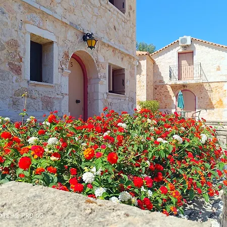 Spasmata Village - Special Maizonette Only Adults Retreat Just One Minute To The Casa vacanze Minia