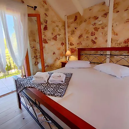 Spasmata Village - Special Maizonette Only Adults Retreat Just One Minute To The *