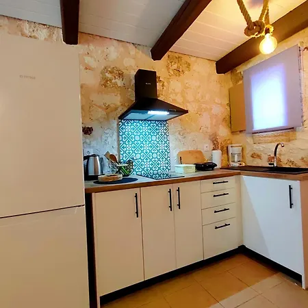 Spasmata Village - Special Maizonette Only Adults Retreat Just One Minute To The *