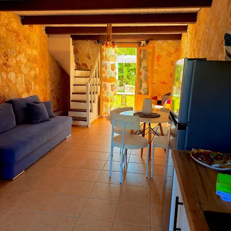 Spasmata Village - Special Maizonette Only Adults Retreat Just One Minute To The Holiday home Minia